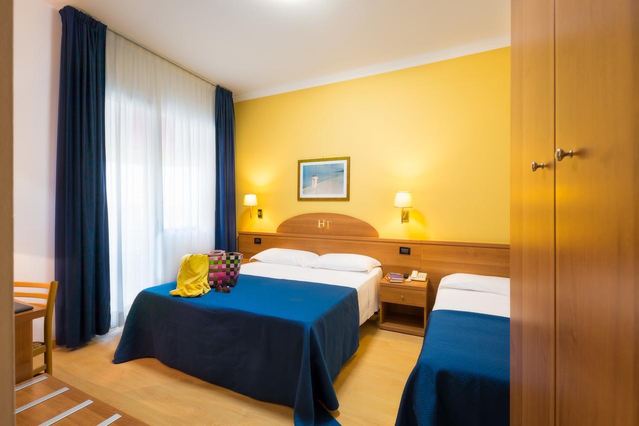 Hotel Tritone 카오를레 외부 사진