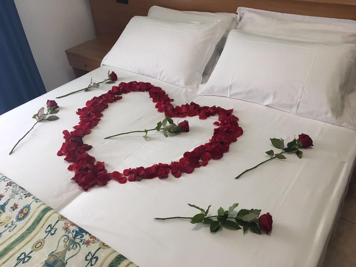 Hotel Tritone 카오를레 외부 사진