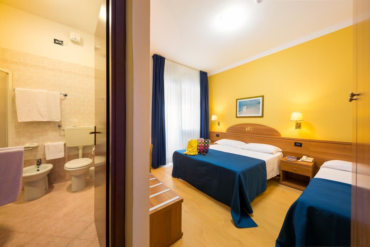 Hotel Tritone 카오를레 외부 사진