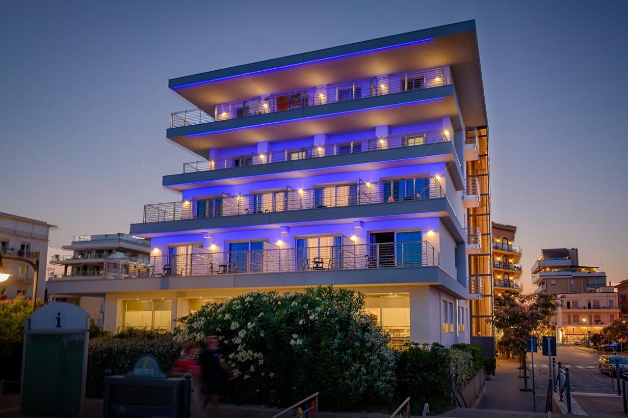 Hotel Tritone 카오를레 외부 사진